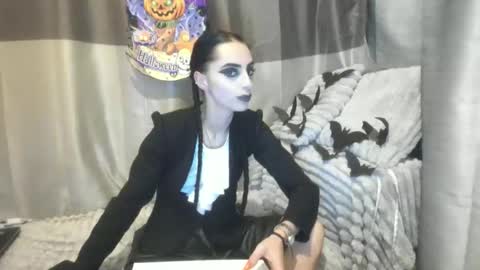 Jessy online show from October 30, 5:13 pm