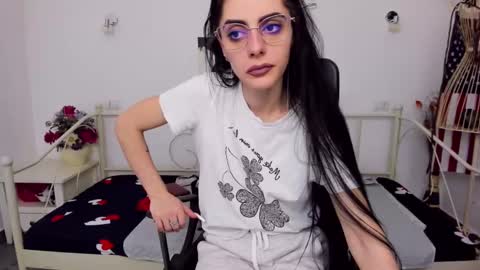 Snapshot of jessystarrr chatting on February 25, 10:53 pm Jessy online show from February 25, 10:53 pm