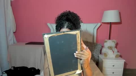 Snapshot of jessyzoe chatting on September 21, 10:41 am Jessy online show from September 21, 10:41 am