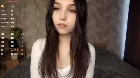 I am Gina ntmu Lets hit 10 Thumbs Up together online show from April 3, 1:18 pm