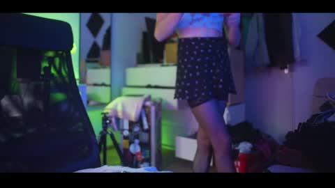 Snapshot of jfemk chatting on January 2, 10:05 am jfemk online show from January 2, 10:05 am