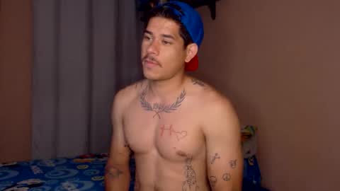 jffer_slhom online show from April 17, 10:56 pm