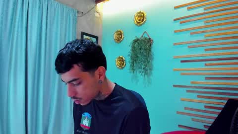 Snapshot of jharol_cardona chatting on September 29, 1:21 pm Jharol online show from September 29, 1:21 pm