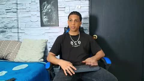 jhay_wheeler777 online show from September 29, 3:27 am