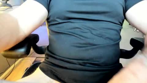 jhernandez13 online show from November 15, 1:51 am