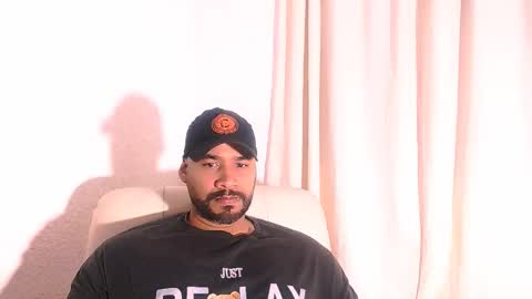 En moreno online show from February 20, 8:27 am