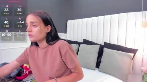 Snapshot of jhoanaduran_ chatting on October 8, 8:15 pm Jhoana online show from October 8, 8:15 pm
