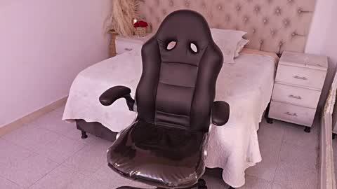 jhoanleandro online show from March 22, 8:29 am