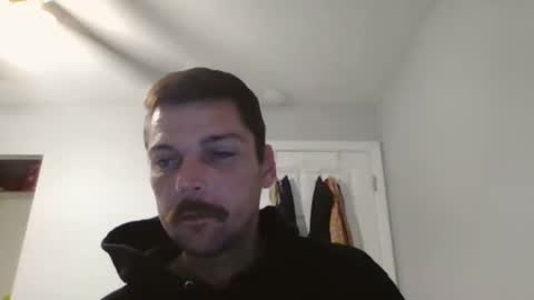 jholls online show from February 8, 7:38 pm