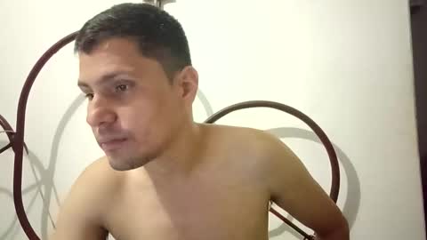 Snapshot of jhon_0511 chatting on September 23, 11:11 pm Jhon online show from September 23, 11:11 pm
