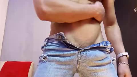 jhonny_thes28 online show from November 16, 1:24 pm