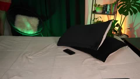 Jhonny  online show from September 19, 4:38 am