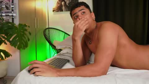 Jhonny  online show from March 29, 5:20 am