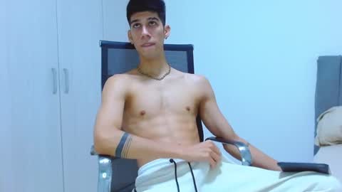 Snapshot of jhony_sex3 chatting on October 10, 7:14 am jhony_sex3 online show from October 10, 7:14 am