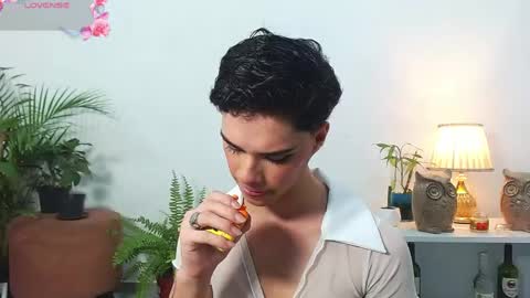 Jhuan Nhez online show from March 2, 7:15 am