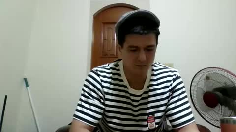 Snapshot of jhwozy chatting on October 26, 1:23 pm jhwozy online show from October 26, 1:23 pm