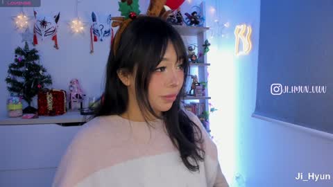 Snapshot of ji_hyun chatting on December 14, 3:17 am Ji online show from December 14, 3:17 am