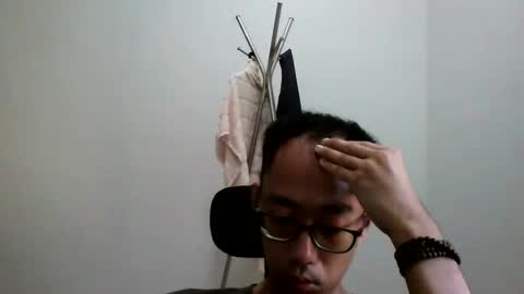 Snapshot of jiachi13 chatting on January 2, 3:26 am Alex online show from January 2, 3:26 am