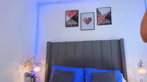 jiah online show from February 4, 1:42 am