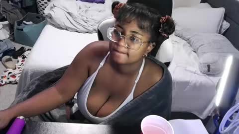 goldenbaby online show from September 19, 1:32 am