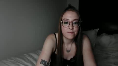 jilliangiselle online show from March 19, 4:18 am