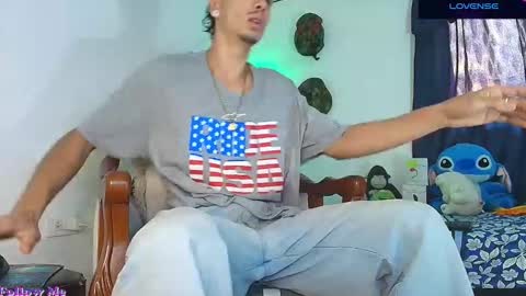 Snapshot of jimm66_ chatting on October 19, 11:48 am Jimm Independent Model online show from October 19, 11:48 am