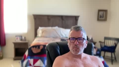 Dad of Three online show from February 18, 8:36 pm