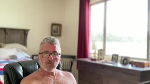 Dad of Three online show from September 27, 6:38 pm