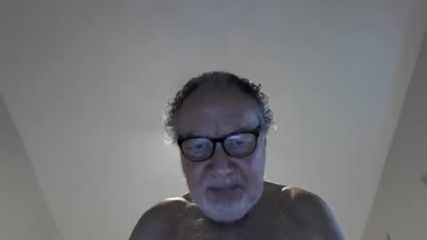 Snapshot of jimmybenido chatting on October 9, 4:34 pm Jim Redgewell online show from October 9, 4:34 pm