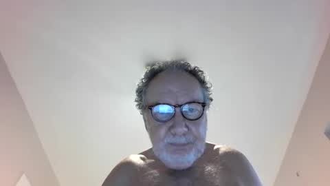 Snapshot of jimmybenido chatting on October 13, 5:04 pm Jim Redgewell online show from October 13, 5:04 pm