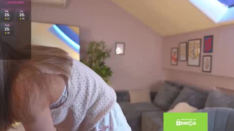 Snapshot of jjennnyy chatting on September 23, 8:41 am Jenny online show from September 23, 8:41 am