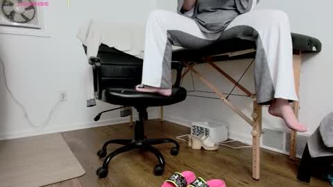 Nicole  Allen online show from March 2, 12:26 am