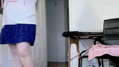 Nicole  Allen online show from May 30, 12:31 am