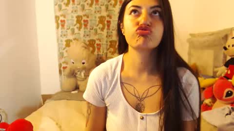 Snapshot of jjodie__ chatting on October 10, 10:10 am luuuuuuuuuu online show from October 10, 10:10 am