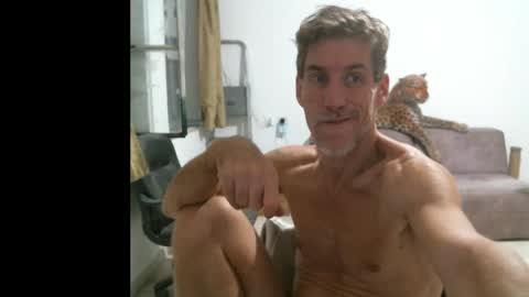 jlmbud online show from October 27, 12:43 am