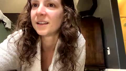 jlynn1997 online show from February 13, 11:41 pm