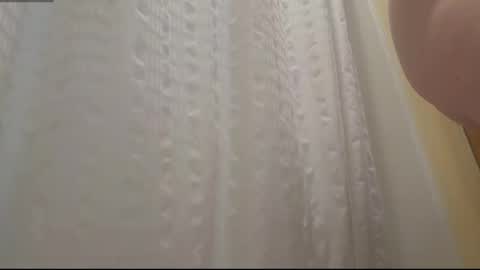 jmizzle974 online show from April 24, 8:27 am