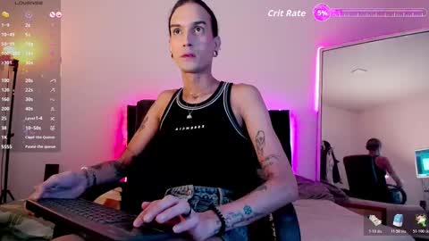 Snapshot of joaisaza chatting on October 20, 12:59 am Joa Isaza online show from October 20, 12:59 am