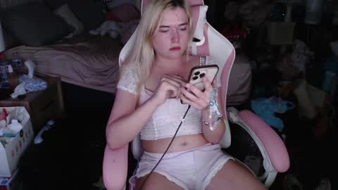 Follow my twitter to see when I go Live Jocelynsweetsxx online show from September 13, 10:17 am