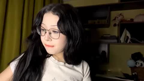 Kate  online show from January 16, 2:48 pm