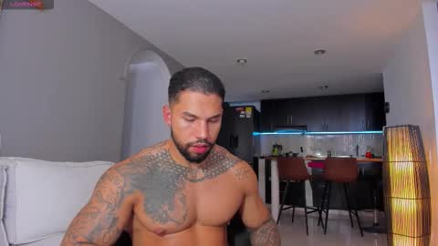 joe_esthetic online show from February 26, 8:01 pm