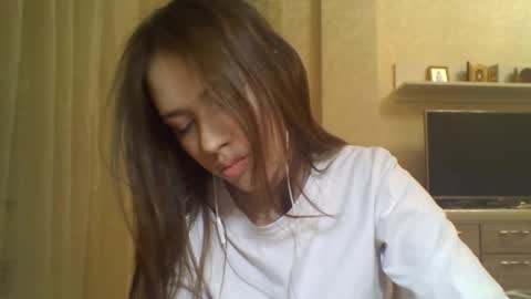 Jennifer online show from January 12, 8:38 pm