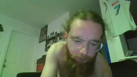 Snapshot of joey2snowy759685 chatting on September 16, 12:45 am joey2snowy759685 online show from September 16, 12:45 am