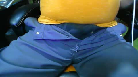 joeyballs123 online show from June 10, 11:36 pm