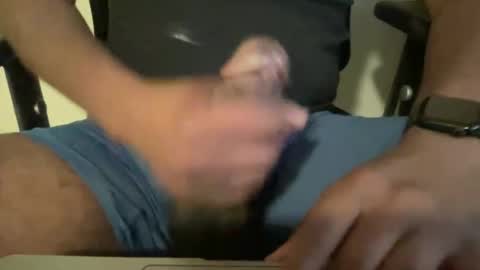 joeylyons online show from December 19, 12:50 am