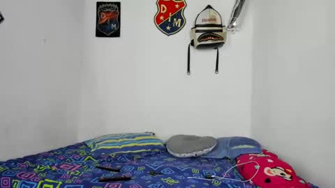 johan_and_antonella online show from September 16, 5:32 am