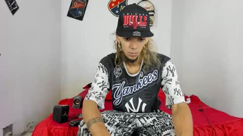 johan_and_antonella online show from February 27, 4:24 am