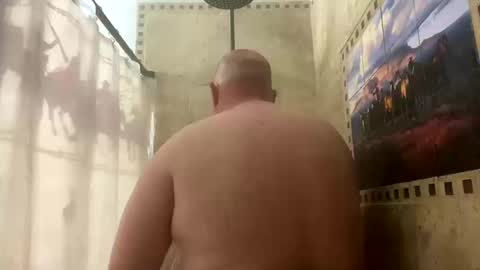 Snapshot of john40a chatting on October 15, 3:54 am John online show from October 15, 3:54 am