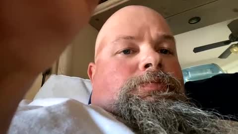 Snapshot of john40a chatting on December 29, 6:38 pm John online show from December 29, 6:38 pm