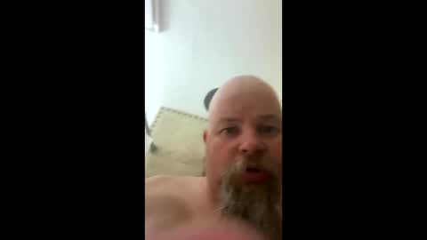 Snapshot of john40a chatting on January 30, 2:16 am John online show from January 30, 2:16 am